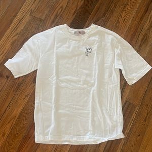 Oversized white tee shirt